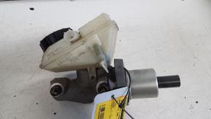 Gebruikte Hoofdremcilinder BMW Mini One/Cooper (R50) 1.6 16V One Prijs € 15,00 Margeregeling aangeboden door Autodemontagebedrijf Smit
