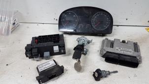 Gebruikte Kontaktslot + computer Volkswagen Caddy III (2KA,2KH,2CA,2CH) 1.9 TDI Prijs € 205,00 Margeregeling aangeboden door Autodemontagebedrijf Smit