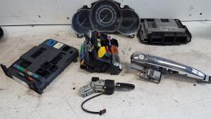 Gebruikte Kontaktslot + computer Citroen C3 (SC) 1.6 HDi 92 Prijs € 155,00 Margeregeling aangeboden door Autodemontagebedrijf Smit