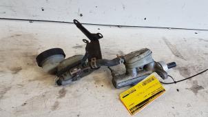 Gebruikte Hoofdremcilinder Daihatsu Sirion 2 (M3) 1.3 16V DVVT Prijs € 15,00 Margeregeling aangeboden door Autodemontagebedrijf Smit