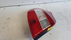 Gebruikte Achterlicht links BMW 1 serie (E87/87N) 116i 1.6 16V Prijs € 10,00 Margeregeling aangeboden door Autodemontagebedrijf Smit