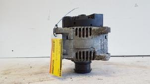 Gebruikte Alternator Volkswagen Passat Variant (3C5) 2.0 TDI 140 Prijs € 25,00 Margeregeling aangeboden door Autodemontagebedrijf Smit
