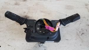 Gebruikte Licht + Raw Schakelaar Opel Zafira (M75) 1.8 16V Ecotec Prijs € 55,00 Margeregeling aangeboden door Autodemontagebedrijf Smit