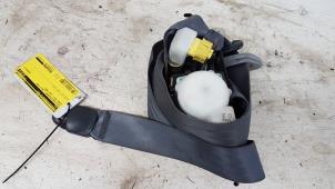 Gebruikte Veiligheidsgordel links-voor Honda HR-V (GH) 1.6 16V 4x4 Prijs € 55,00 Margeregeling aangeboden door Autodemontagebedrijf Smit