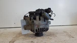 Gebruikte Alternator Toyota Yaris II (P9) 1.3 16V VVT-i Prijs € 70,00 Margeregeling aangeboden door Autodemontagebedrijf Smit
