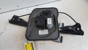 Gebruikte Raammechaniek 4Deurs rechts-voor Skoda Roomster (5J) 1.4 16V Prijs € 30,00 Margeregeling aangeboden door Autodemontagebedrijf Smit