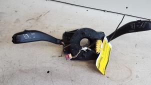 Gebruikte Combischakelaar Stuurkolom Volkswagen Polo V (6R) 1.2 TDI 12V BlueMotion Prijs € 25,00 Margeregeling aangeboden door Autodemontagebedrijf Smit