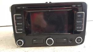 Gebruikte Display Multi Media regelunit Volkswagen Polo V (6R) 1.2 TDI 12V BlueMotion Prijs € 95,00 Margeregeling aangeboden door Autodemontagebedrijf Smit