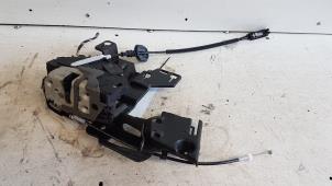 Gebruikte Deurslot Mechaniek 4Deurs rechts-voor Ford Fiesta 6 (JA8) 1.0 Ti-VCT 12V 65 Prijs € 15,00 Margeregeling aangeboden door Autodemontagebedrijf Smit