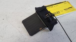 Gebruikte Kachel Weerstand Chevrolet Spark (M300) 1.0 16V Bifuel Prijs € 10,00 Margeregeling aangeboden door Autodemontagebedrijf Smit