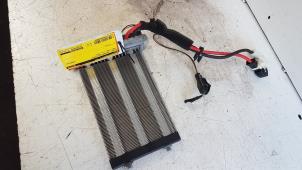 Gebruikte Element Kachelverwarming Ford S-Max (GBW) 2.0 TDCi 16V 140 Prijs € 30,00 Margeregeling aangeboden door Autodemontagebedrijf Smit