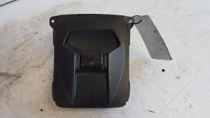 Gebruikte Schakelaar handrem Ford S-Max (GBW) 2.0 TDCi 16V 140 Prijs € 10,00 Margeregeling aangeboden door Autodemontagebedrijf Smit