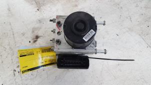 Gebruikte ABS Pomp Nissan Pixo (D31S) 1.0 12V Prijs € 20,00 Margeregeling aangeboden door Autodemontagebedrijf Smit