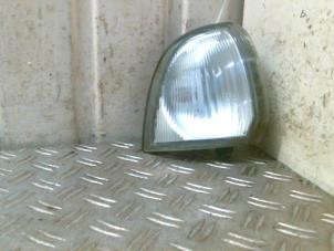 Gebruikte Knipperlicht rechts Suzuki Alto (SH410) 1.0 GA,GL Prijs € 15,00 Margeregeling aangeboden door Autodemontagebedrijf Smit