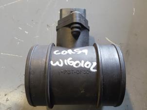 Gebruikte Luchtmassameter Opel Corsa C (F08/68) 1.7 DTI 16V Prijs € 25,00 Margeregeling aangeboden door Autodemontagebedrijf Smit