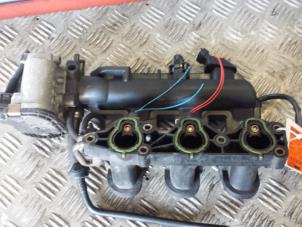 Gebruikte Inlaatspruitstuk Smart City-Coupé 0.6 Turbo i.c. Smart&Pulse Prijs € 45,00 Margeregeling aangeboden door Autodemontagebedrijf Smit