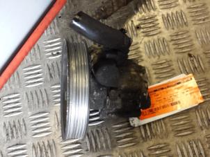 Gebruikte Stuurpomp BMW 3 serie (E36/2) 316i Prijs € 25,00 Margeregeling aangeboden door Autodemontagebedrijf Smit