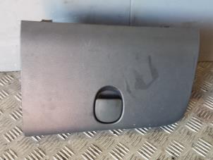 Gebruikte Dashboardkastje Chevrolet Matiz 0.8 S,SE Prijs € 20,00 Margeregeling aangeboden door Autodemontagebedrijf Smit