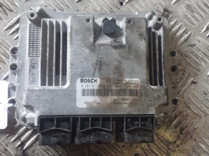 Gebruikte Computer Motormanagement Nissan Primastar 1.9 dCi 80 Prijs € 190,00 Margeregeling aangeboden door Autodemontagebedrijf Smit