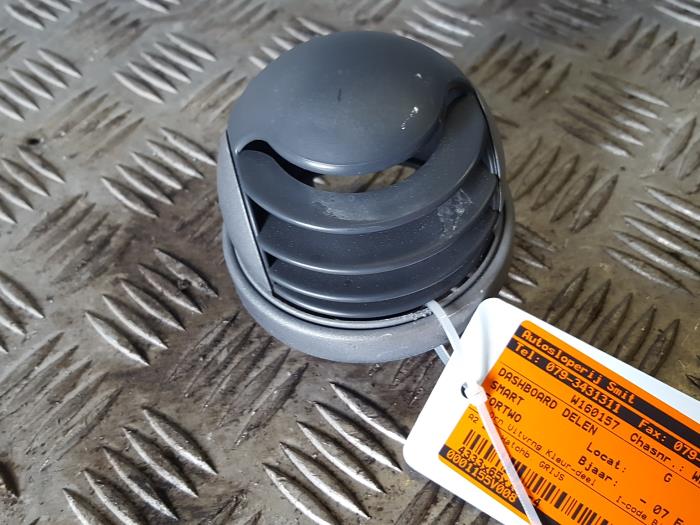 Dashboard deel van een Smart City-Coupé 0.6 Turbo i.c. Smart&Pulse 2001