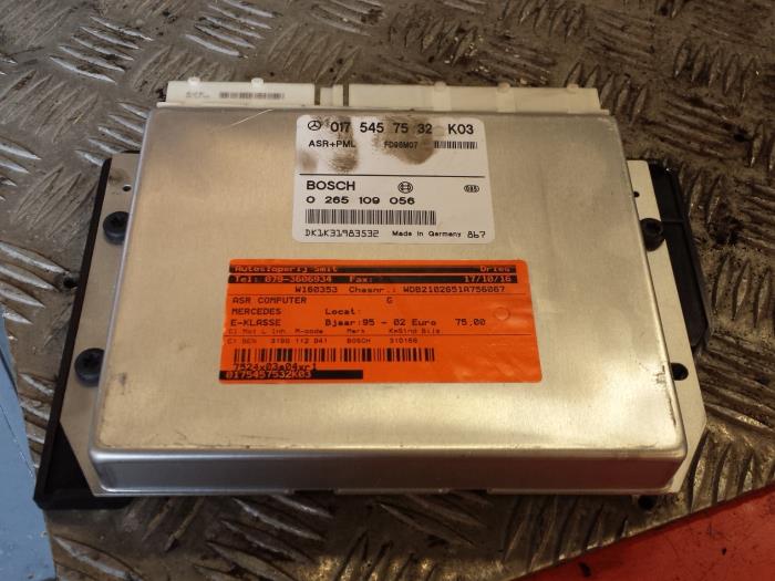 Gebruikte Computer ASR Mercedes E Combi (S210) 3.2 E-320 V6 18V Prijs € 45,00 Margeregeling aangeboden door Autodemontagebedrijf Smit