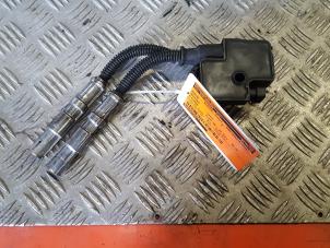 Gebruikte Bobine Mercedes E Combi (S210) 3.2 E-320 V6 18V Prijs € 35,00 Margeregeling aangeboden door Autodemontagebedrijf Smit