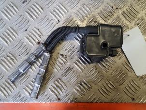 Gebruikte Bobine Mercedes E Combi (S210) 3.2 E-320 V6 18V Prijs € 35,00 Margeregeling aangeboden door Autodemontagebedrijf Smit