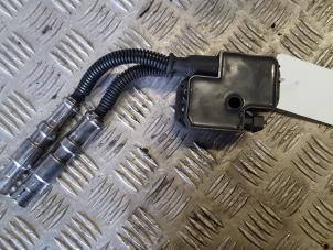 Gebruikte Bobine Mercedes E Combi (S210) 3.2 E-320 V6 18V Prijs € 35,00 Margeregeling aangeboden door Autodemontagebedrijf Smit