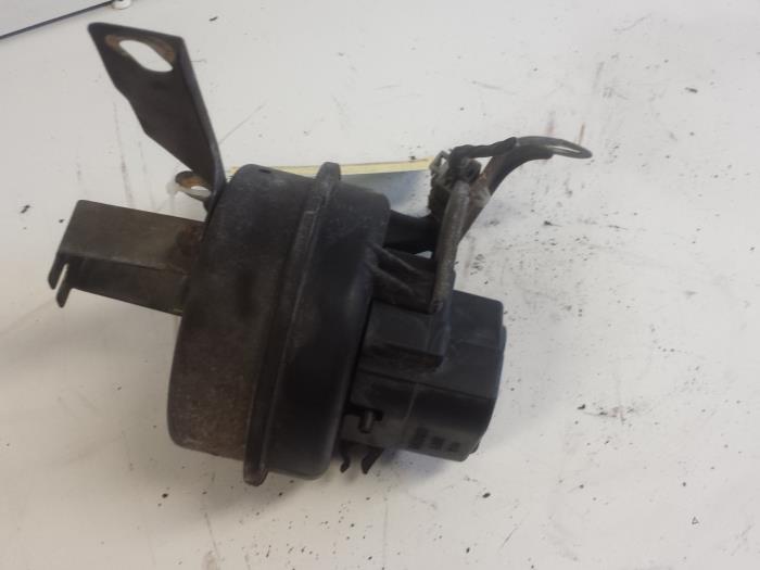 Gebruikte Computer Cruise Control Mazda MX-5 (NA18/35/6C/8C) 1.6i 16V Prijs € 50,00 Margeregeling aangeboden door Autodemontagebedrijf Smit