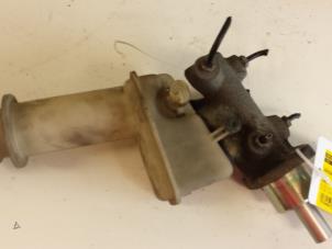 Gebruikte Hoofdremcilinder Fiat Doblo Cargo (223) 1.9 D Prijs € 15,00 Margeregeling aangeboden door Autodemontagebedrijf Smit