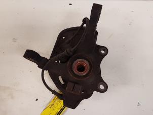 Gebruikte Asschenkel links-voor Opel Combo (Corsa C) 1.3 CDTI 16V Prijs € 30,00 Margeregeling aangeboden door Autodemontagebedrijf Smit