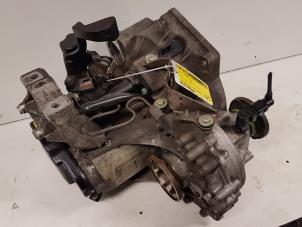 Gebruikte Versnellingsbak Volkswagen Beetle Prijs € 175,00 Margeregeling aangeboden door Autodemontagebedrijf Smit