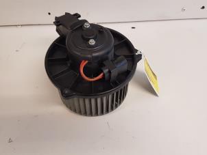 Gebruikte Chaufage Ventilatiemotor Audi A6 (C5) 2.4 V6 30V Prijs € 15,00 Margeregeling aangeboden door Autodemontagebedrijf Smit