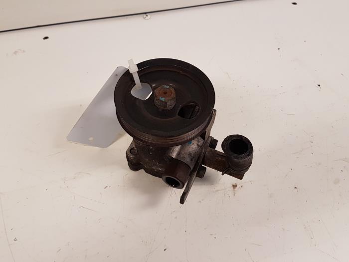 Gebruikte Servopomp Hyundai Accent 1.5i 12V Prijs € 25,00 Margeregeling aangeboden door Autodemontagebedrijf Smit