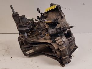 Gebruikte Versnellingsbak Ford Connect Prijs € 235,00 Margeregeling aangeboden door Autodemontagebedrijf Smit