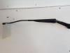 Kia Carens II (FJ) 2.0 CRDI 16V Ruitenwisserarm voor