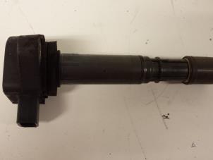 Gebruikte Pen Bobine Honda Civic (EM) 1.7 16V LS Prijs € 10,00 Margeregeling aangeboden door Autodemontagebedrijf Smit