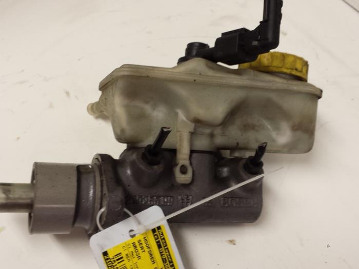 Gebruikte Hoofdremcilinder Seat Arosa (6H1) 1.4i Prijs € 30,00 Margeregeling aangeboden door Autodemontagebedrijf Smit