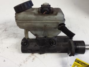 Gebruikte Hoofdremcilinder Mercedes Vito (638.0) 2.3 110D Prijs € 25,00 Margeregeling aangeboden door Autodemontagebedrijf Smit