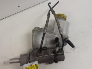 Gebruikte Hoofdremcilinder Fiat Stilo (192A/B) 1.8 16V 3-Drs. Prijs € 15,00 Margeregeling aangeboden door Autodemontagebedrijf Smit