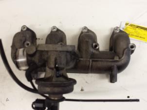 Gebruikte Inlaatspruitstuk Ford Transit Connect 1.8 Tddi Prijs € 30,00 Margeregeling aangeboden door Autodemontagebedrijf Smit