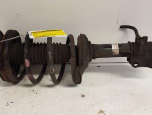 Gebruikte Mac Phersonpoot rechts-voor Suzuki Baleno (GC/GD) 1.6 16V Prijs € 30,00 Margeregeling aangeboden door Autodemontagebedrijf Smit