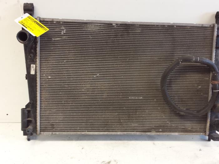 Gebruikte Radiateur Renault Grand Scénic II (JM) 1.9 dCi 120 Prijs € 65,00 Margeregeling aangeboden door Autodemontagebedrijf Smit