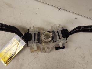 Gebruikte Combischakelaar Stuurkolom Mazda 323 Fastbreak (BJ14) 1.6 16V Prijs € 30,00 Margeregeling aangeboden door Autodemontagebedrijf Smit