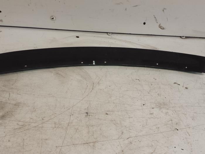 Gebruikte Display Interieur Chrysler Voyager/Grand Voyager (RG/RS) 3.3 V6 AWD Grand Voyager Prijs € 25,00 Margeregeling aangeboden door Autodemontagebedrijf Smit