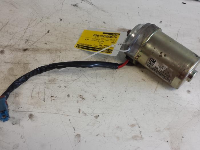 Gebruikte Pomp Servo Opel Combo (Corsa C) 1.7 DTI 16V Prijs € 60,00 Margeregeling aangeboden door Autodemontagebedrijf Smit
