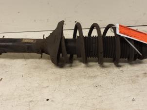 Gebruikte Mac Phersonpoot rechts-voor Volkswagen Golf IV (1J1) 1.8 20V Turbo Prijs € 20,00 Margeregeling aangeboden door Autodemontagebedrijf Smit