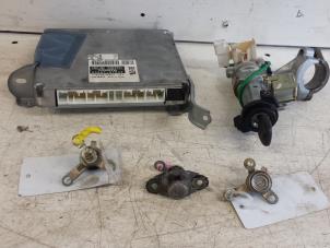 Gebruikte Contactslot + computer Toyota Prius (NHW11L) 1.5 16V Prijs € 175,00 Margeregeling aangeboden door Autodemontagebedrijf Smit