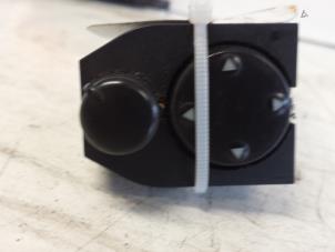 Gebruikte Spiegel Schakelaar Audi A3 (8L1) 1.6 Prijs € 10,00 Margeregeling aangeboden door Autodemontagebedrijf Smit