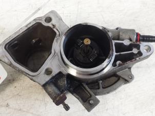 Gebruikte Oliepomp Ford Transit 2.2 TDCi 16V Prijs € 40,00 Margeregeling aangeboden door Autodemontagebedrijf Smit